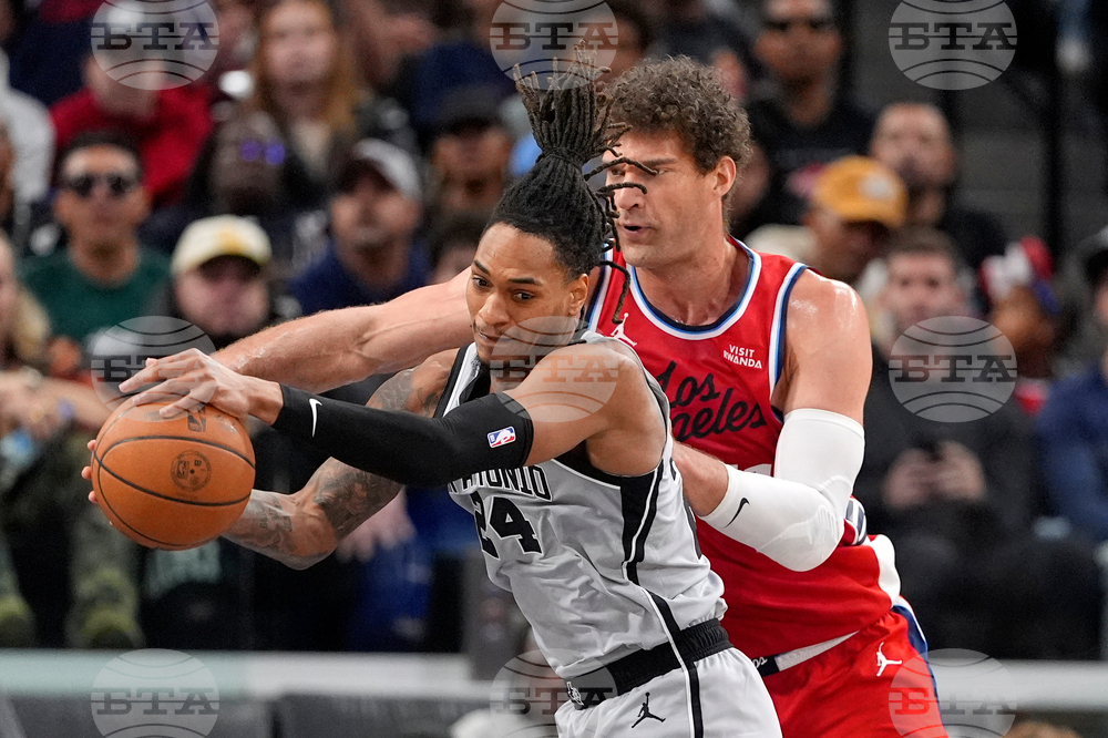 Spurs Clippers Basketball