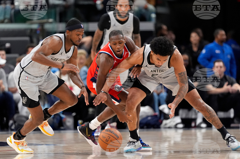 Spurs Clippers Basketball