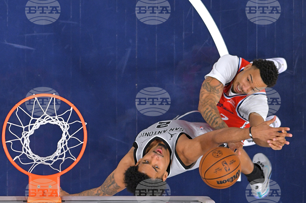 Spurs Clippers Basketball