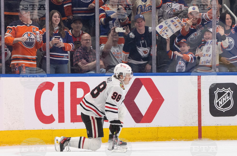 Blackhawks Oilers Hockey
