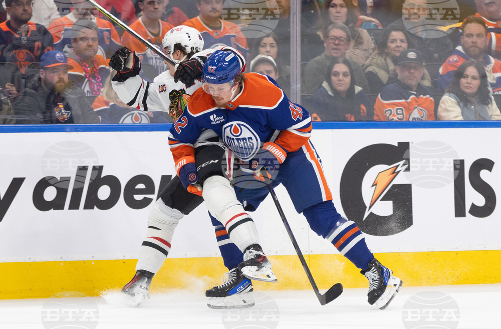 Blackhawks Oilers Hockey