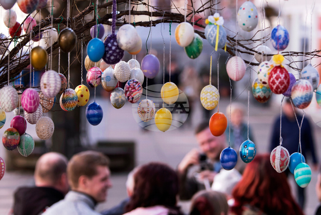 Be Well Easter Eggs Safety