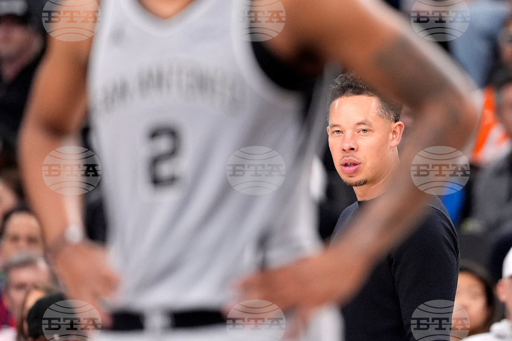Spurs Clippers Basketball