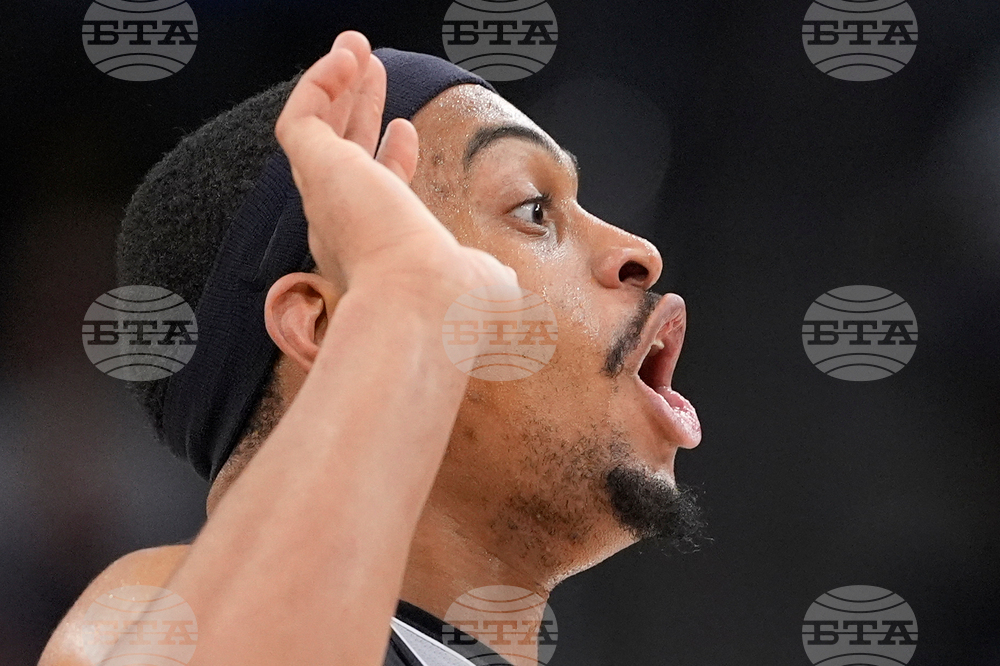 Spurs Clippers Basketball