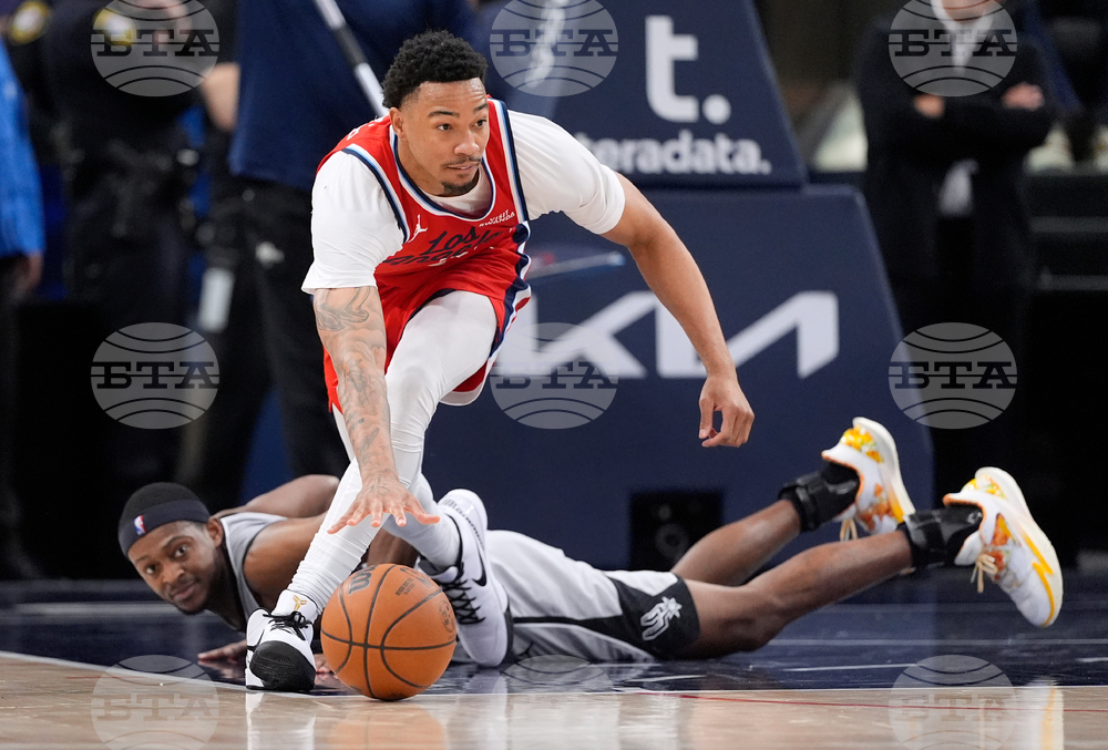 Spurs Clippers Basketball