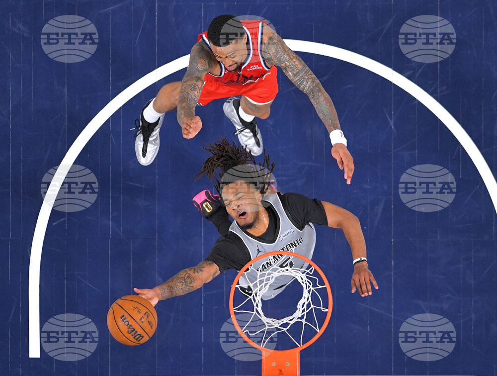 Spurs Clippers Basketball