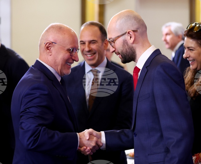 След влизането в еврозоната следващата цел пред страната е реалната конвергенция, коментира управителят на БНБ Димитър Радев