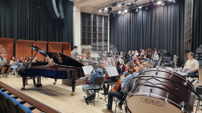 Диригенти от майсторския клас на маестро Урош Лайовиц ще участват в концерт на Симфониета-Враца 