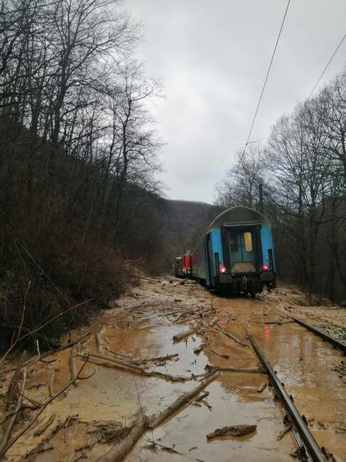 Another Train Derails in Central Bulgaria, Three Injured