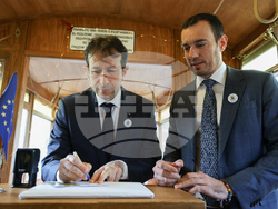 125 години електротранспорт в София - пощенско-филателно издание