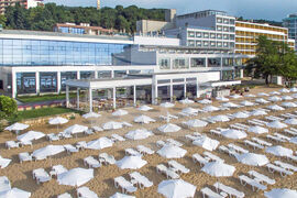 Курортен комплекс Златни пясъци – хотел „Грифид Енканто Бийч“