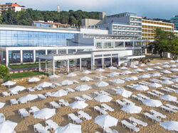 Курортен комплекс Златни пясъци – хотел „Грифид Енканто Бийч“