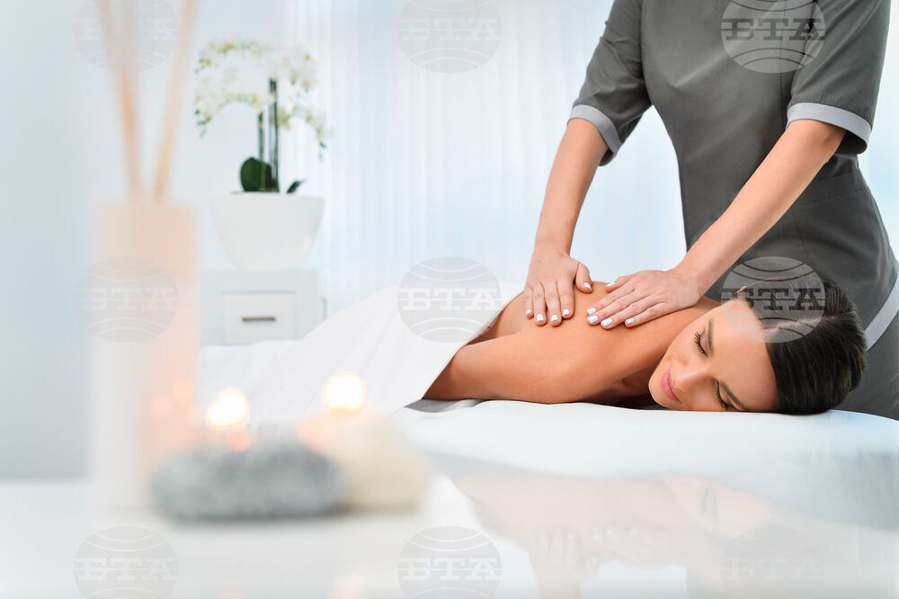 Курортен комплекс Златни пясъци – хотел „Грифид Енканто Бийч“