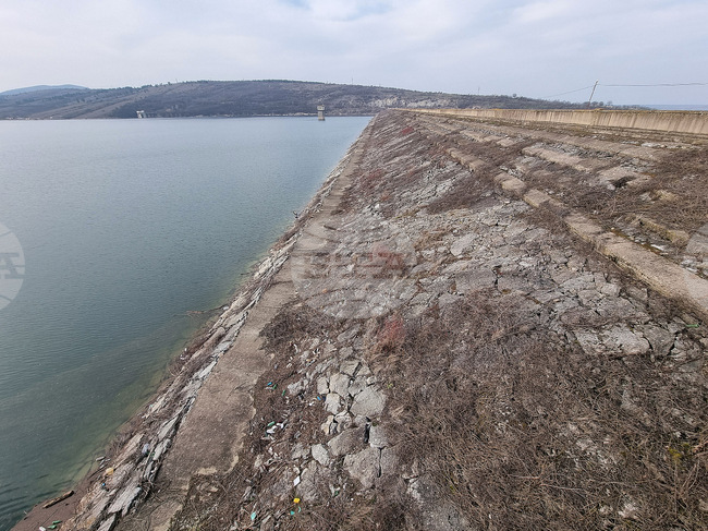 Областната управа в Монтана следи нивата на язовирите и реките в региона, няма опасност от наводнения