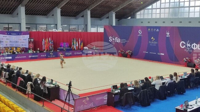 14 състезателки представят България на международния турнир по художествена гимнастика "София къп"