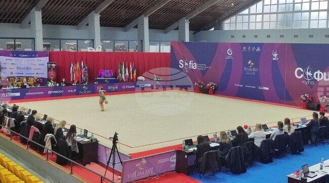 14 състезателки представят България на международния турнир по художествена гимнастика "София къп"