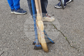 Перник - акция по почистване - „Сливи за смет“