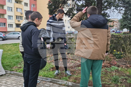 Перник - акция по почистване - „Сливи за смет“