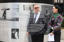 Площад „Св. Неделя“ - фотоизложба „По следите на Михайло Парашчук“ - откриване