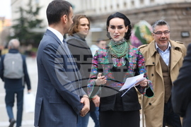 Площад „Св. Неделя“ - фотоизложба „По следите на Михайло Парашчук“ - откриване