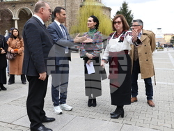 Площад „Св. Неделя“ - фотоизложба „По следите на Михайло Парашчук“ - откриване