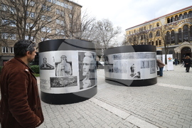 Площад „Св. Неделя“ - фотоизложба „По следите на Михайло Парашчук“ - откриване