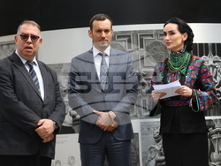 Площад „Св. Неделя“ - фотоизложба „По следите на Михайло Парашчук“ - откриване