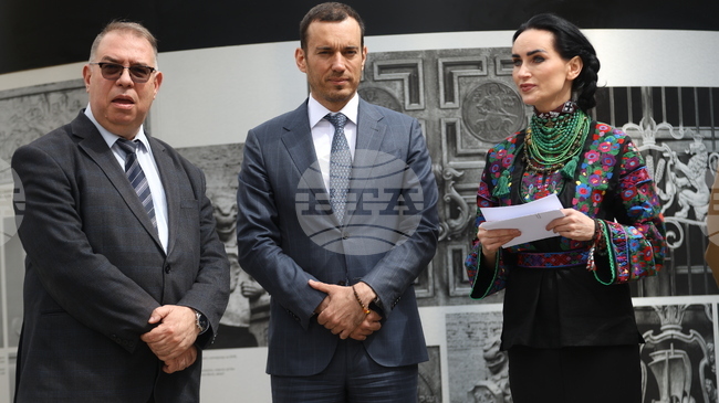 Творбите на Михайло Парашчук върху фасадите на знакови сгради са неделима част от европейското лице на София, каза украинският посланик Олеся Илашчук