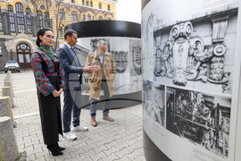 Площад „Св. Неделя“ - фотоизложба „По следите на Михайло Парашчук“ - откриване