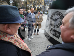 Площад „Св. Неделя“ - фотоизложба „По следите на Михайло Парашчук“ - откриване