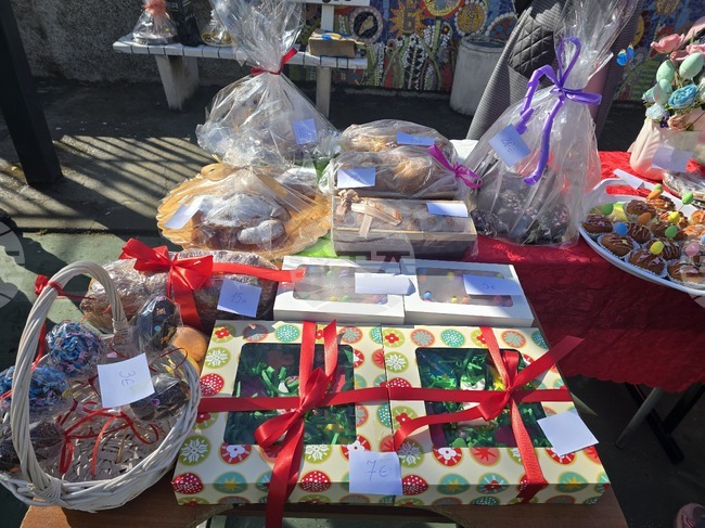 Над 4400 евро бяха събрани на великденския благотворителен базар в Трето ОУ „Гоце Делчев“ в Петрич