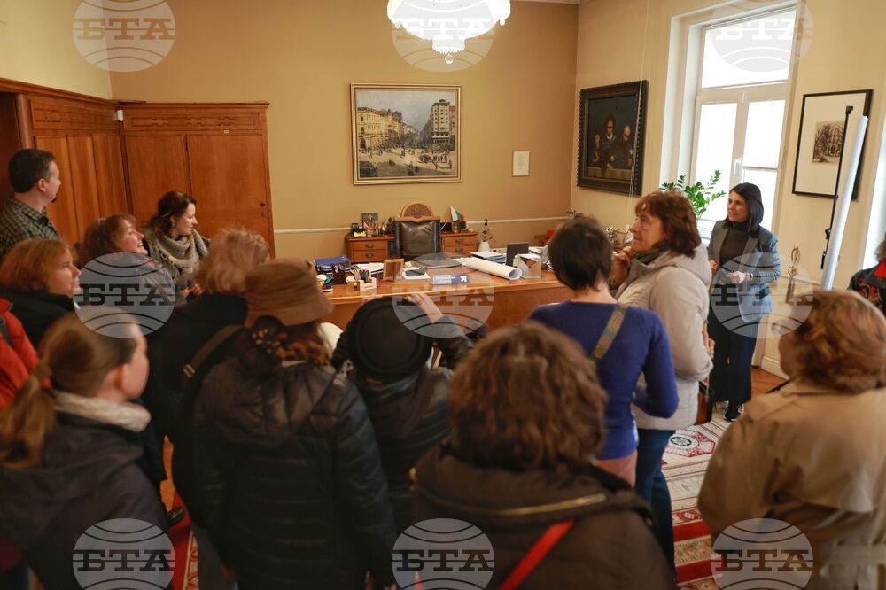 „Зад фасадите на Париж 1 и Московска 33“ - исторически беседи