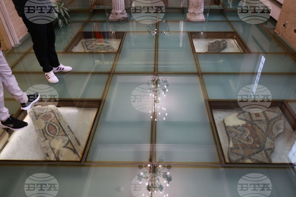 „Зад фасадите на Париж 1 и Московска 33“ - исторически беседи