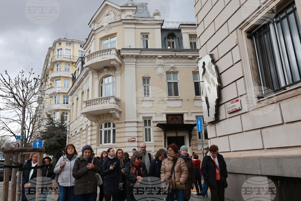 „Зад фасадите на Париж 1 и Московска 33“ - исторически беседи
