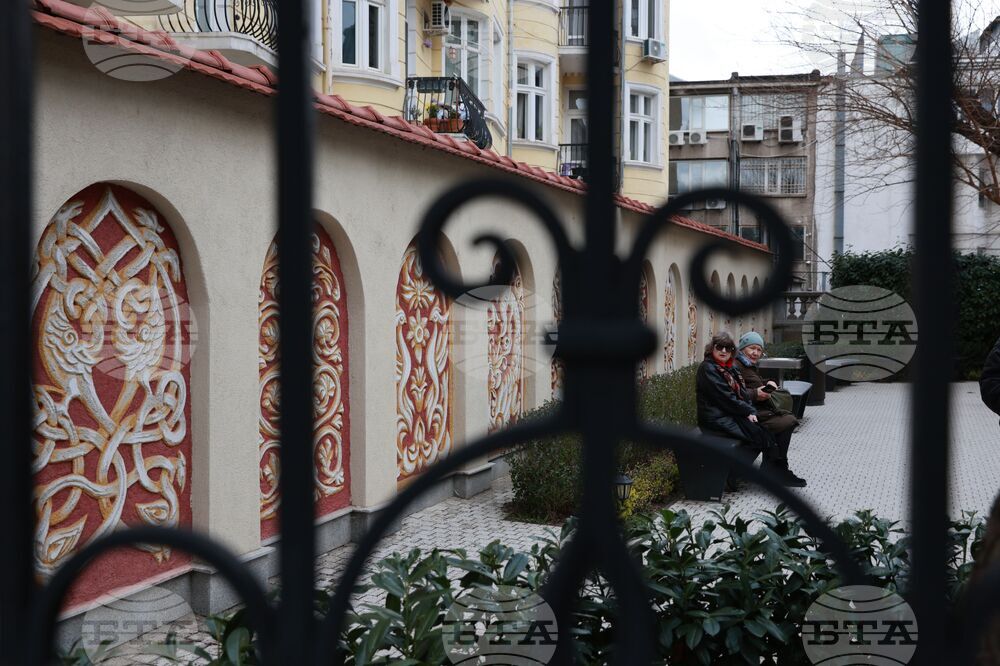 „Зад фасадите на Париж 1 и Московска 33“ - исторически беседи