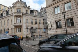 „Зад фасадите на Париж 1 и Московска 33“ - исторически беседи