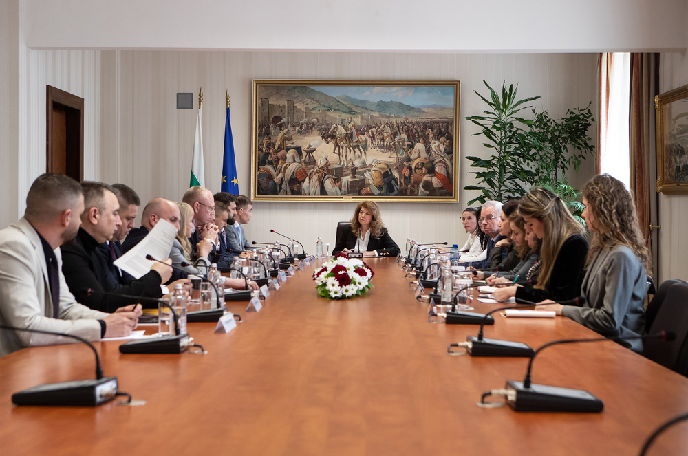 President Iotova, Bulgarian MEPs Discuss Need to Actively Uphold Bulgarian Position on North Macedonia's EU Accession