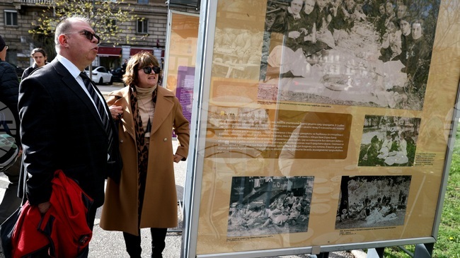 Изложбата „Храни и напитки на българите“ представя не само промените в кухнята ни, но и модернизацията на обществото, каза доц. Михаил Груев 