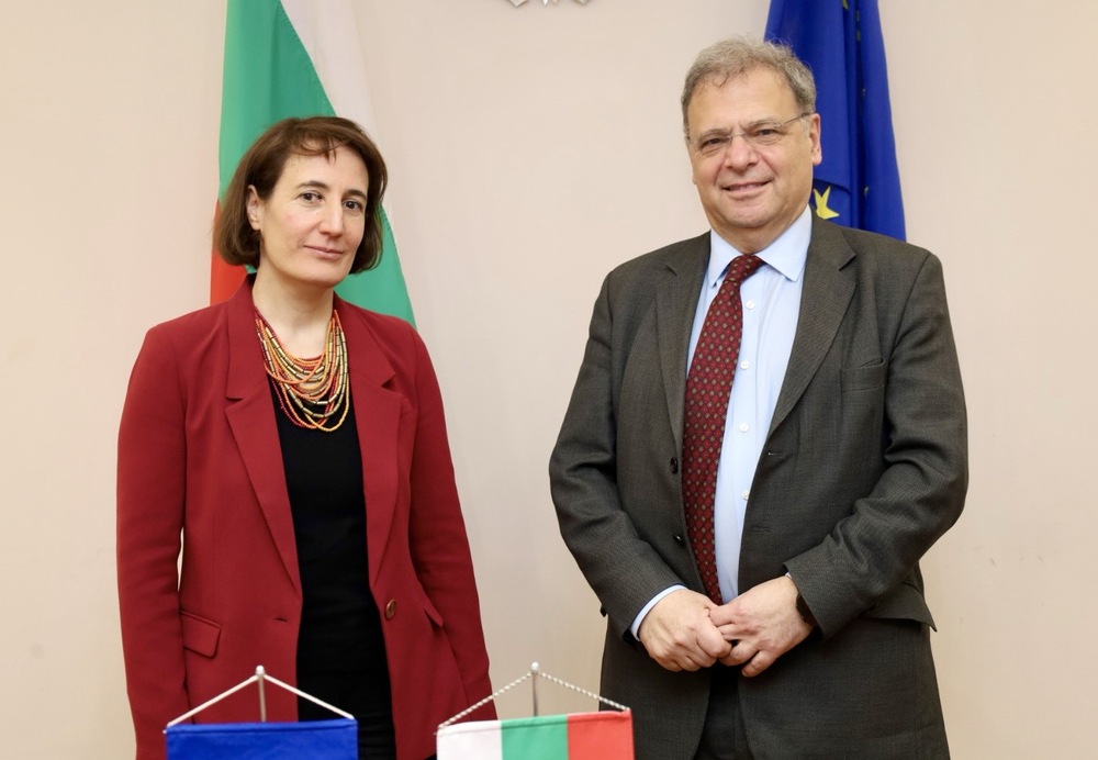 Environment Minister, French Ambassador Discuss Current Topics on Environmental Protection