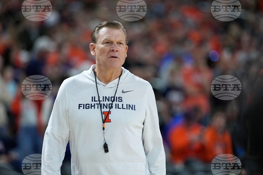 NCAA Illinois Basketball