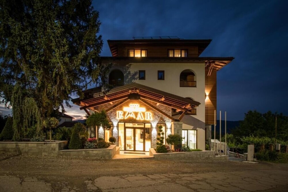 Сапарева баня - СПА хотел „Емар“