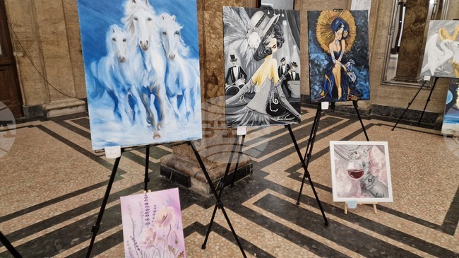 Художници от цялата страна се събраха в общата изложба „Пълно вътрешно отражение“ в Перник