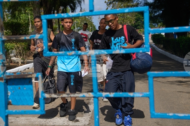 APTOPIX Cuba Prisoner Release