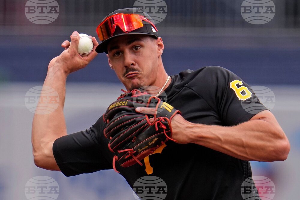 Pirates Griffin Debuts Baseball