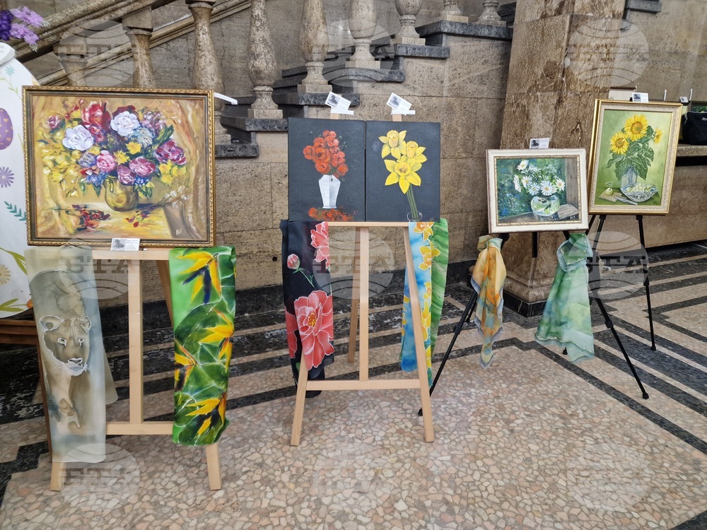 Перник - изложба - „Пълно вътрешно отражение“