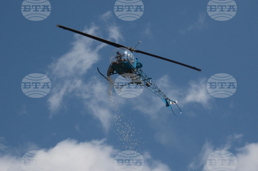 Helicopter-Marshmallow Drop