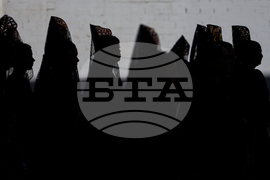 Spain-Holy Week-Women