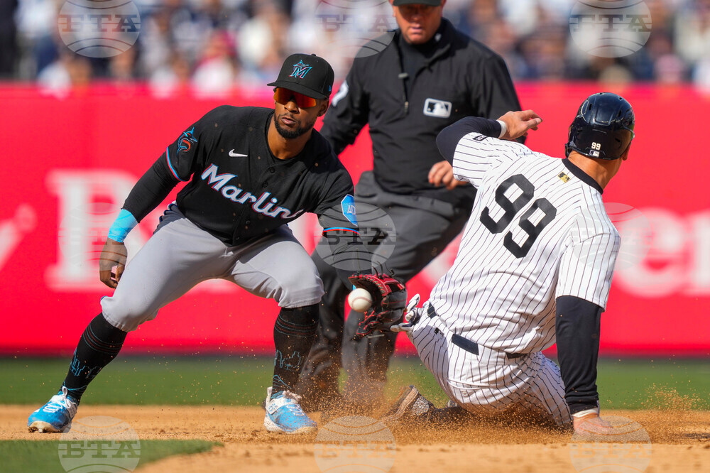 Marlins Yankees Baseball