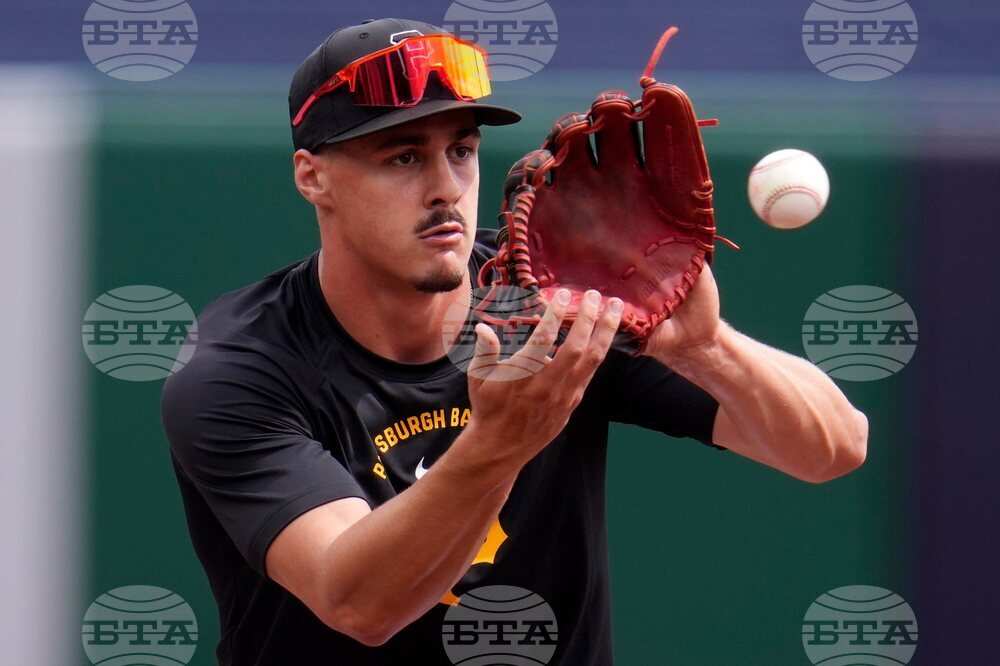 Pirates Griffin Debuts Baseball