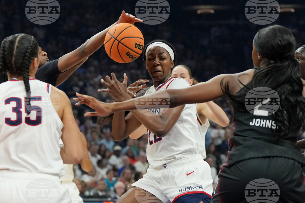 NCAA South Carolina UConn Basketball